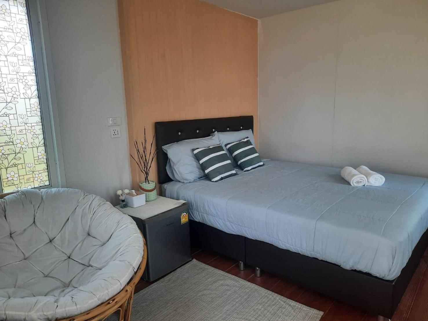 Homlomchomsuan หอมลมชมสวน Appartement Ban Mai  Kamer foto